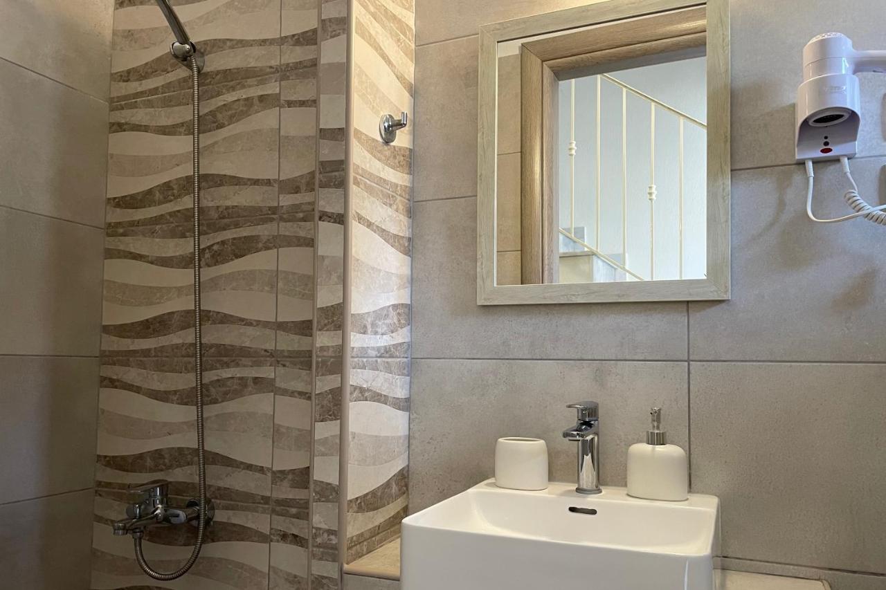 ניקיטי Royals Apartments מראה חיצוני תמונה