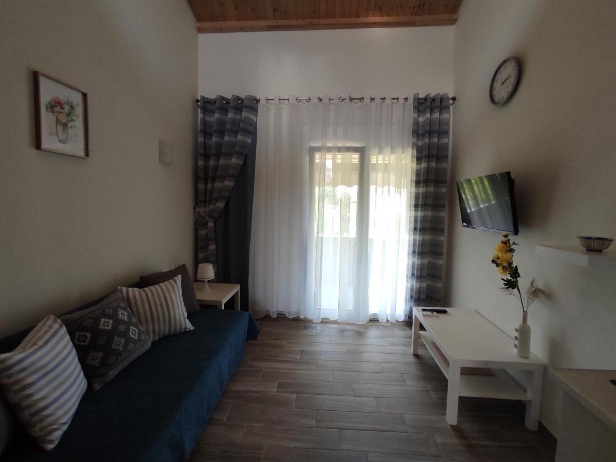 ניקיטי Royals Apartments מראה חיצוני תמונה